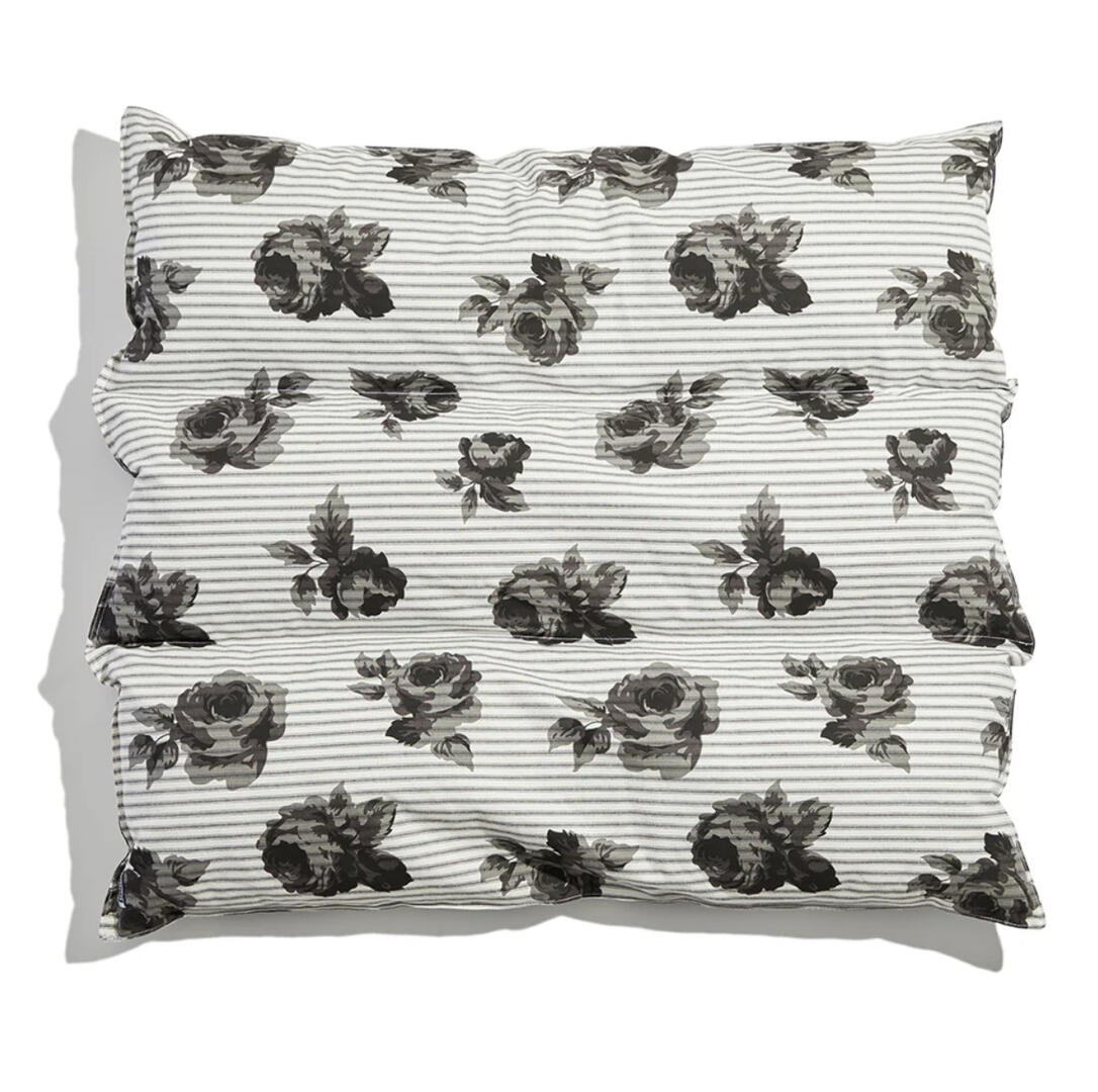 Mr. Dog New York - Floral Pillow Dog Bed